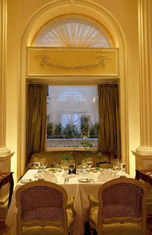 King George II Palace