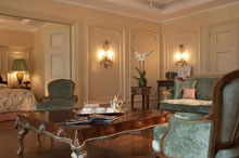 King George II Palace