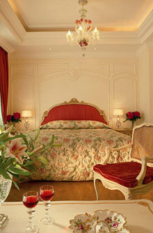 King George II Palace