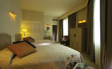 Swissotel Merchant Court