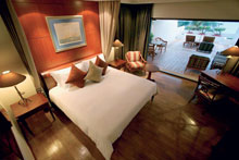 The Nai Harn Phuket(ex.The Royal Phuket Yacht Club)