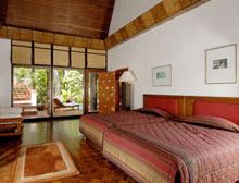 Mom Tri's Villa Royale