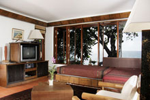 Mom Tri's Villa Royale