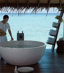 Four Seasons Resort Maldives at Landaa Giraavaru