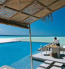 Four Seasons Resort Maldives at Landaa Giraavaru