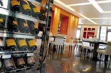 Monte Carlo Bay Hotel & Resort