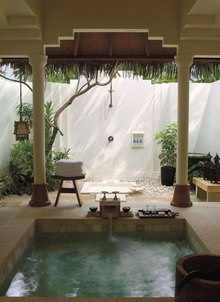 Four Seasons Resort at Kuda Huraa