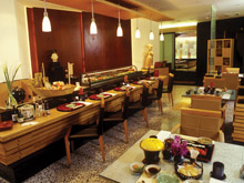 Plaza Athenee Bangkok, a Royal Meridien Hotel