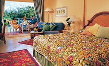 Honeymoon Lagoon Swim-up Concierge Room