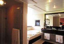 Warwick Champs-Elysees