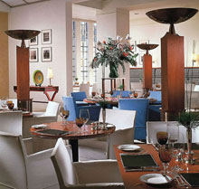 Four Seasons Hotel Shanghai