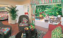 Honeymoon Oceanfront One Bedroom Villa Suite With Pool