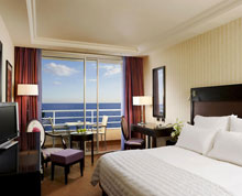 Le Meridien Beach Plaza