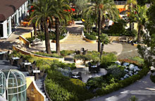 Le Meridien Beach Plaza