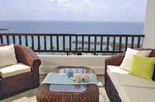 Coral Beach Hotel & Resort