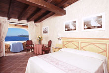 Colonna Beach Hotel & Residence
