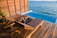 Lily Beach Resort & Spa At Huvahendhoo