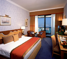 Le Meridien Mina Seyahi Beach Resort & Marina