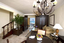 Royal Hideaway Playacar