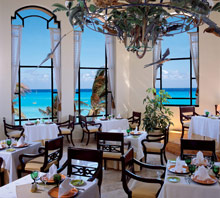 Royal Hideaway Playacar