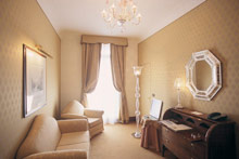 Hotel Monaco & Grand Canal