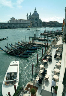 Hotel Monaco & Grand Canal