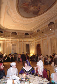 Hotel Monaco & Grand Canal