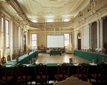 Hotel Monaco & Grand Canal