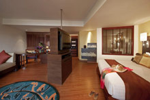 Radisson Blu Plaza Resort Phuket Panwa Beach