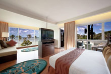 Radisson Blu Plaza Resort Phuket Panwa Beach