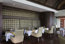 Radisson Blu Plaza Resort Phuket Panwa Beach