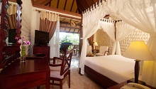 Olhuveli Beach & Spa Resort