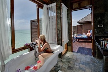 Olhuveli Beach & Spa Resort