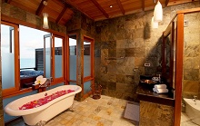 Olhuveli Beach & Spa Resort