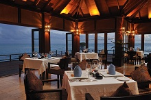 Olhuveli Beach & Spa Resort