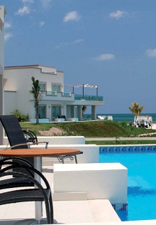 Blue Bay Grand Esmeralda