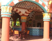 Бар у бассейна