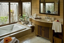 Hilton Bora Bora Nui Resort & Spa