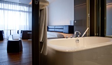 Silken Puerta America