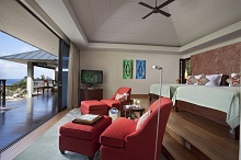 Raffles Praslin