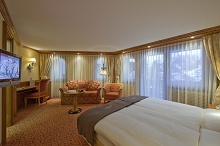 Schonegg Chalet Hotel