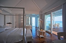 Diamonds Athuruga Beach & Water Villas