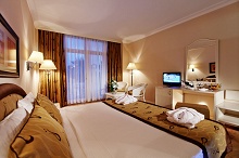 Alva Donna World Palace( ex.PGS World Palace)