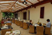 Apollonia Beach Hotel