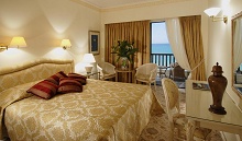 Aquila Rithymna Beach