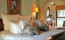 Hartford Country House