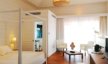 Mauricia Beachcomber