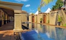 Mauricia Beachcomber