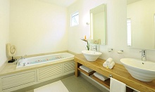 Veranda Grand Baie Hotel & Spa