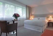 La Maison Champs Elysees